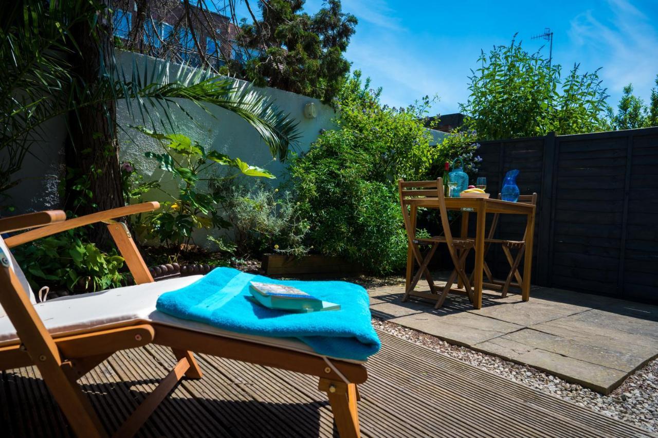 Birdsong & Pine: Parking & Garden Daire Worthing Dış mekan fotoğraf