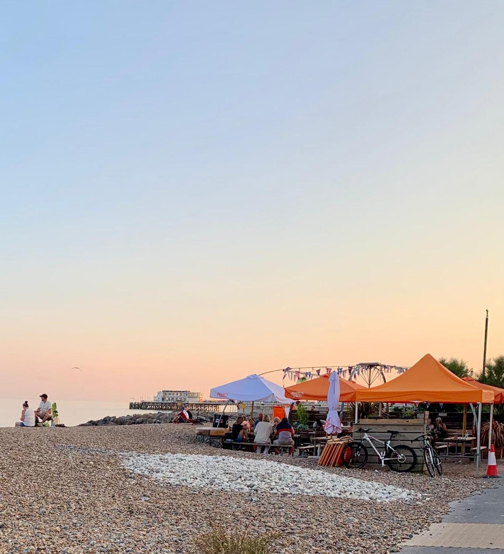 Birdsong & Pine: Parking & Garden Daire Worthing Dış mekan fotoğraf